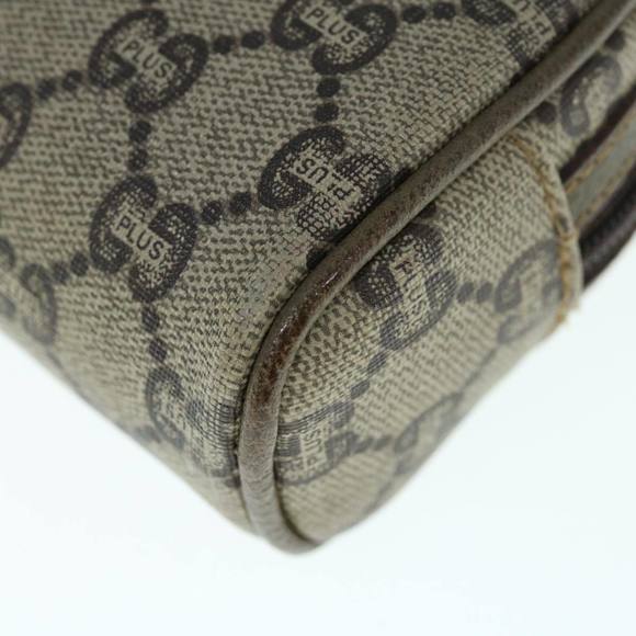 GUCCI GG Plus Supreme Clutch Bag PVC Leather Beige Auth 62976 - Picture 15 of 16